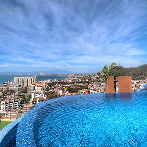 Pinnacle 220 Puerto Vallarta